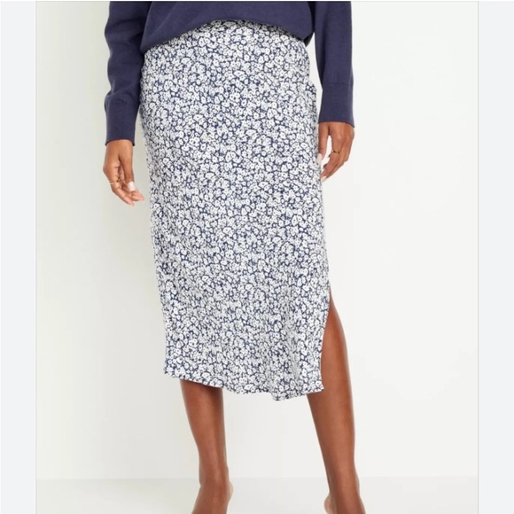 Old Navy Dresses & Skirts - NWT Old Navy High-Waisted Midi Slip Skirt | Blue Ditsy Floral XXL